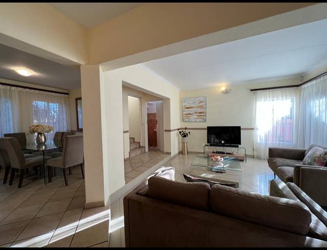 3 BEDROOM SECTIONAL TITLE TO LET IN STERREWAG